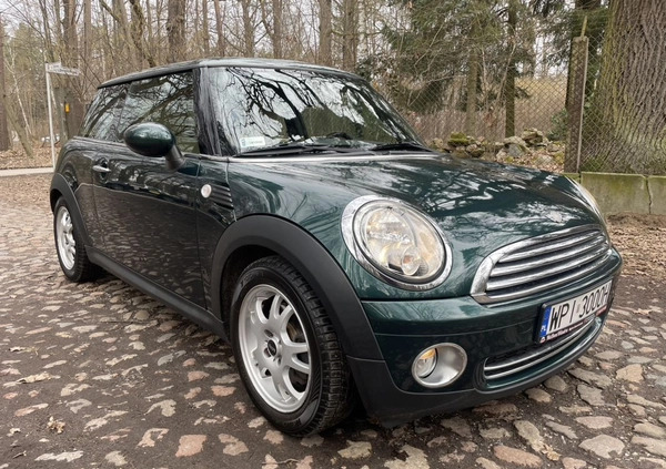 MINI Cooper cena 22222 przebieg: 140690, rok produkcji 2007 z Piaseczno małe 56